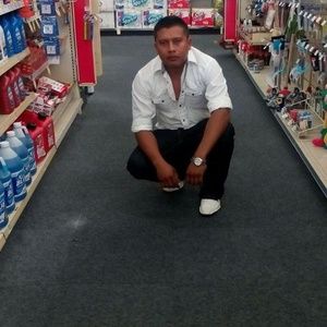 Meet your Posher, Joseluis marrón